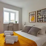 2-bed With A Charming Terrace At Intendente Apartment Lisbon