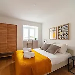 2-bed With A Charming Terrace At Intendente