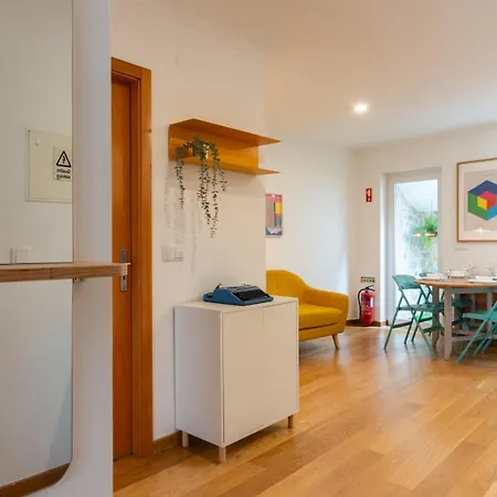 2-bed With A Charming Terrace At Intendente Апартаменти