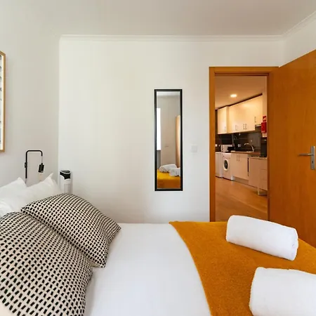 2-bed With A Charming Terrace At Intendente * Lisbon