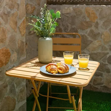 2-bed With A Charming Terrace At Intendente Апартаменти Лісабон