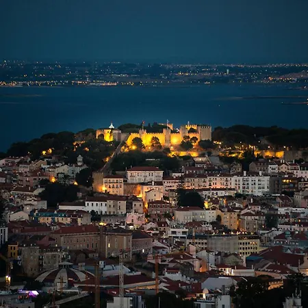 2-bed With A Charming Terrace At Intendente Апартаменти *