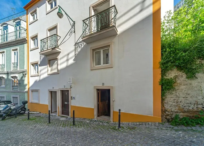 2-bed With A Charming Terrace At Intendente * Lisboa