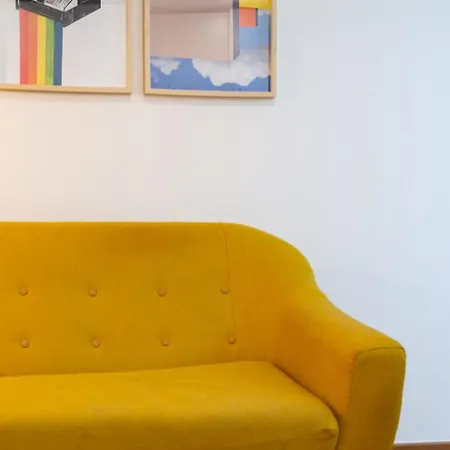 2-bed With A Charming Terrace At Intendente Лиссабон